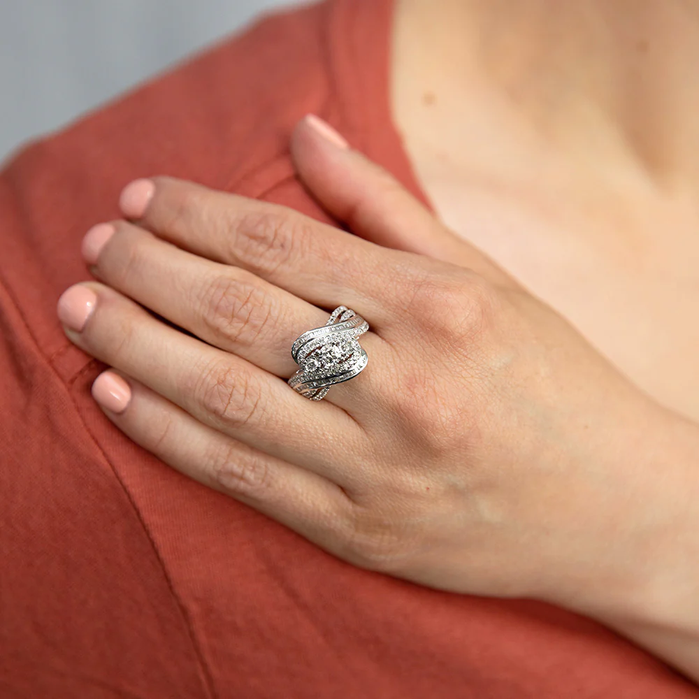 10ct White Gold 1 Carat Diamond Ring - Image 3