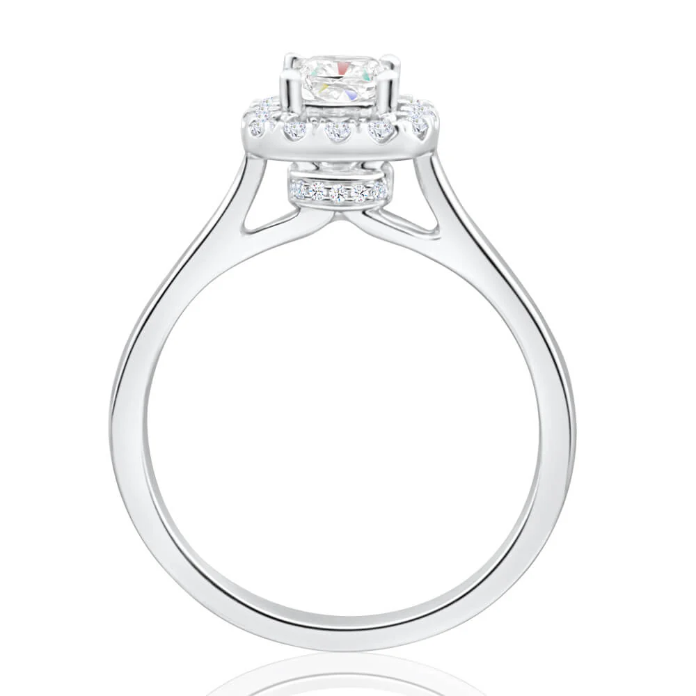 14ct White Gold Ring With 75 Points Of Diamonds - Image 3