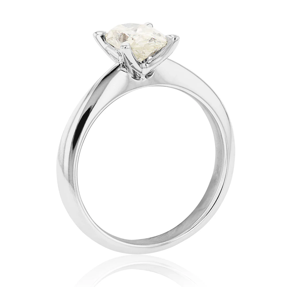18ct White Gold Diamond Ring With 1 Carat Oval Diamond - Image 2