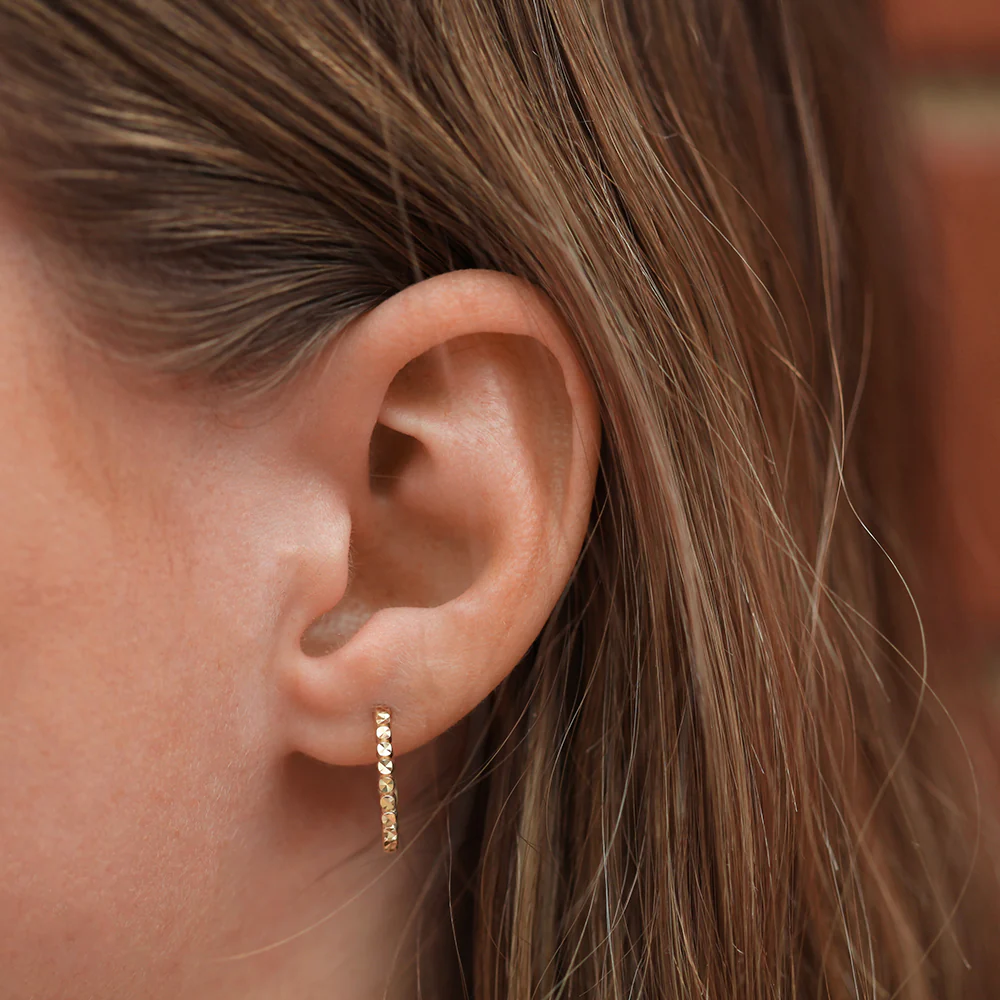 9CT Gold Hoop Patterned Earrings - Image 2