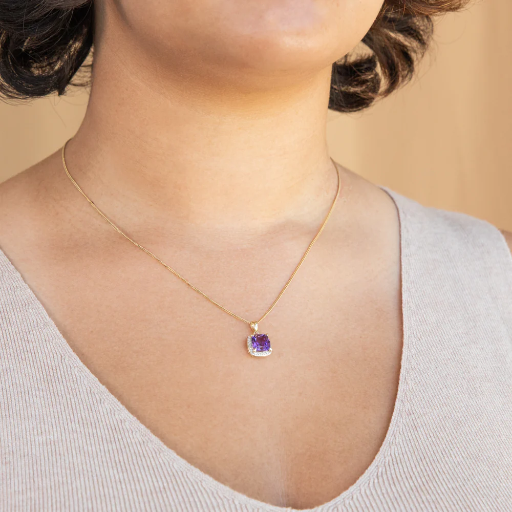 9ct Yellow Gold Amethyst and Diamond Pendant - Image 2