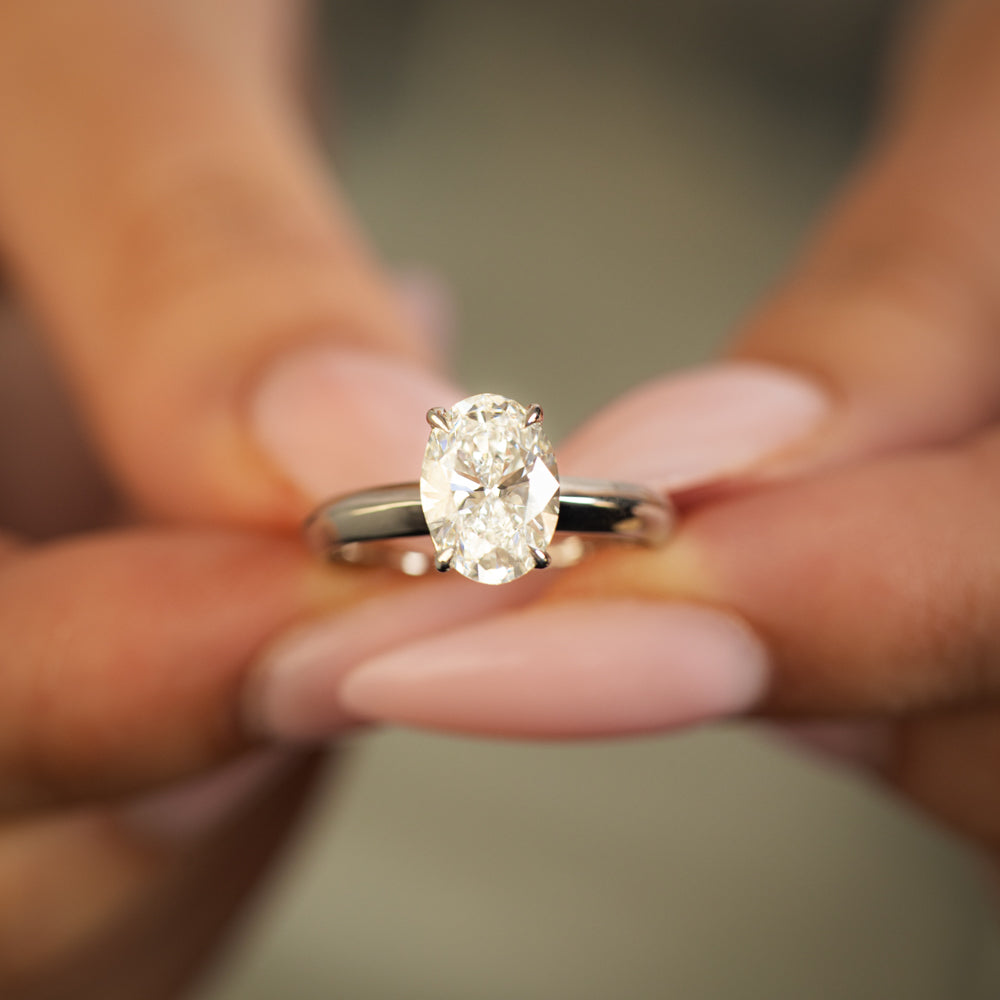 Luminesce Lab Grown 2 Carats Diamond Oval Solitaire Ring in Platinum - Image 4