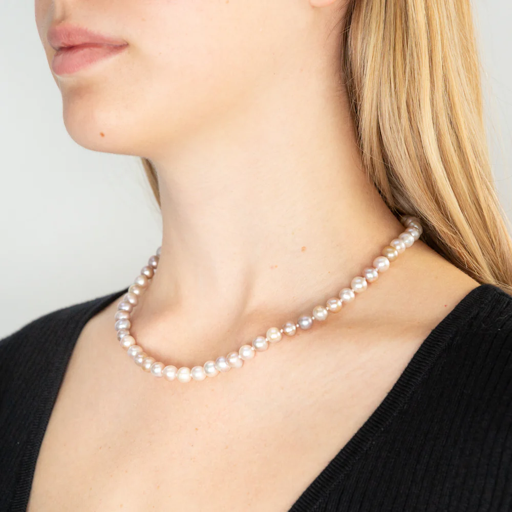 Pink Freshwater Pearl Boxed Set with Sterling Silver Clasp - Image 4